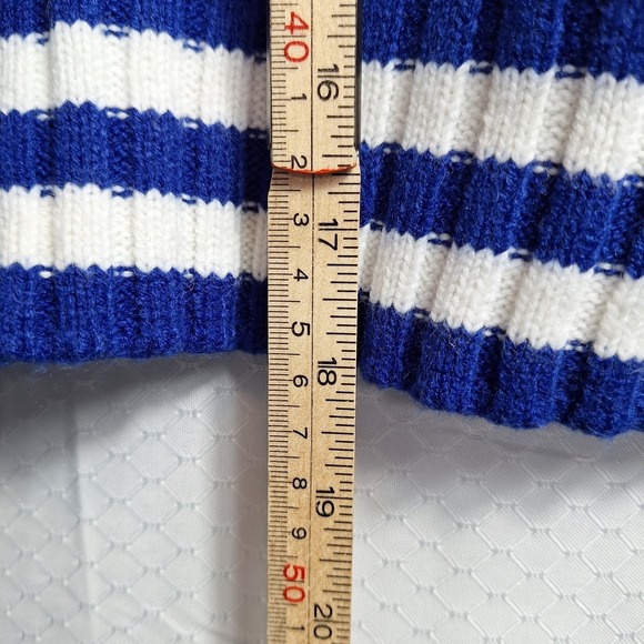 DIVIDED Varsity Style Cropped V-Neck Knit Sweater Sz XXS Blue White Preppy EUC! - Picture 7 of 7